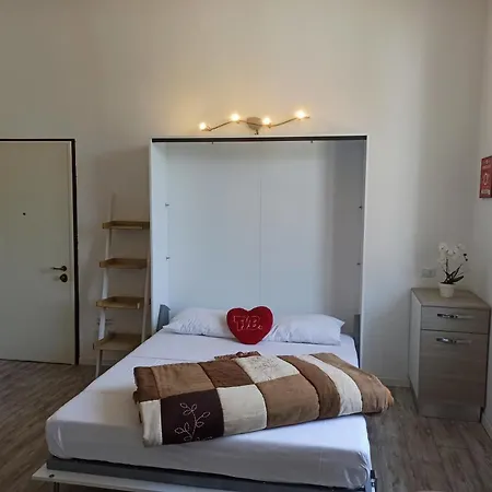 דירה La Rosa Del Centro בוסטו ארסיציו